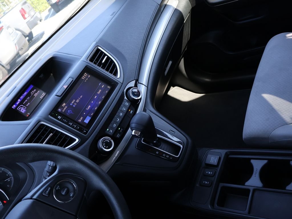 Used 2015  Honda EX image 18