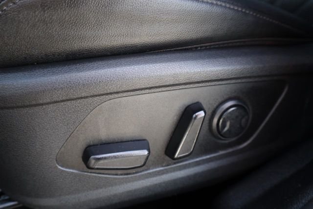 Used 2024 Green Kia X-Line image 18