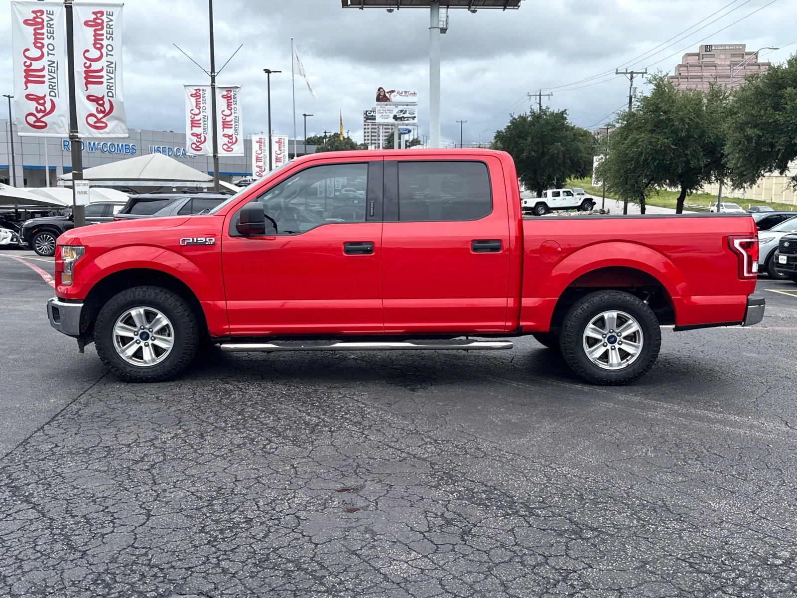 Used 2016 Red Ford  image 8