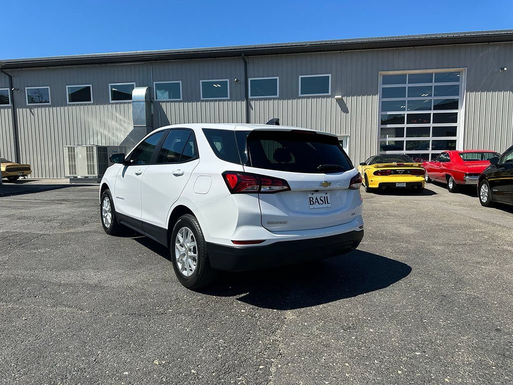 Used 2023 SUMMIT WHITE Chevrolet LS image 12