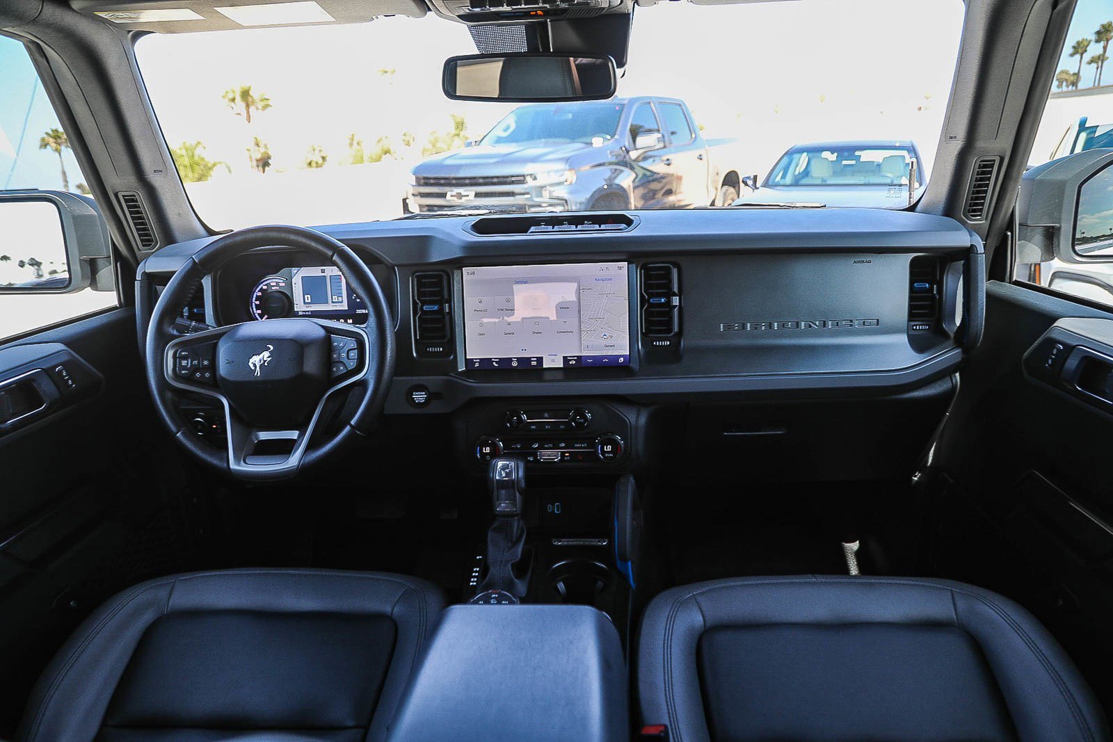 Used 2024 Oxford White Ford Black Diamond image 11