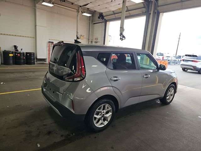 Certified Used 2025 Gray Kia LX image 4