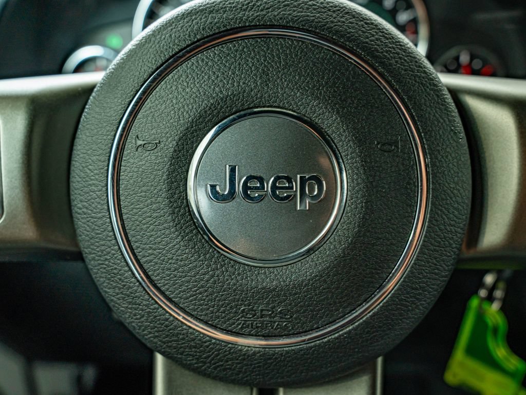 Used 2018 Bright White Clearcoat Jeep Unlimited Sport image 21