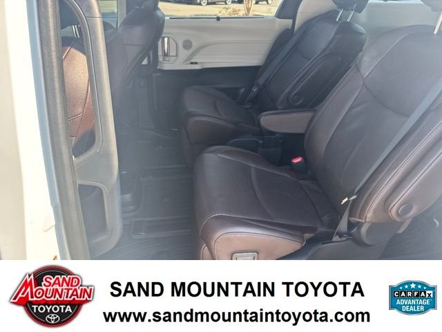 2023 Toyota Sienna Platinum - Photo 12