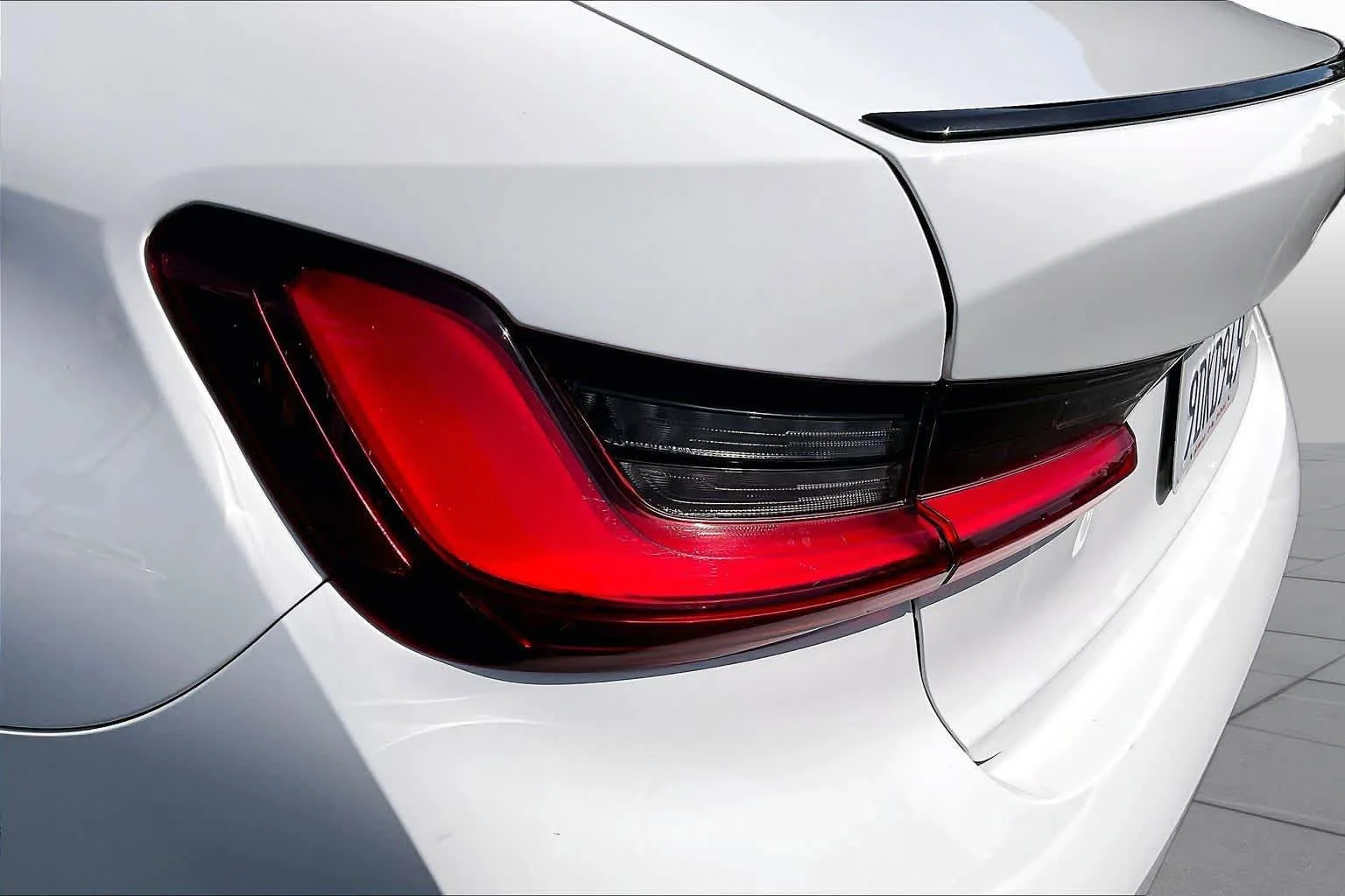 Used 2023 Alpine White BMW 330i image 28