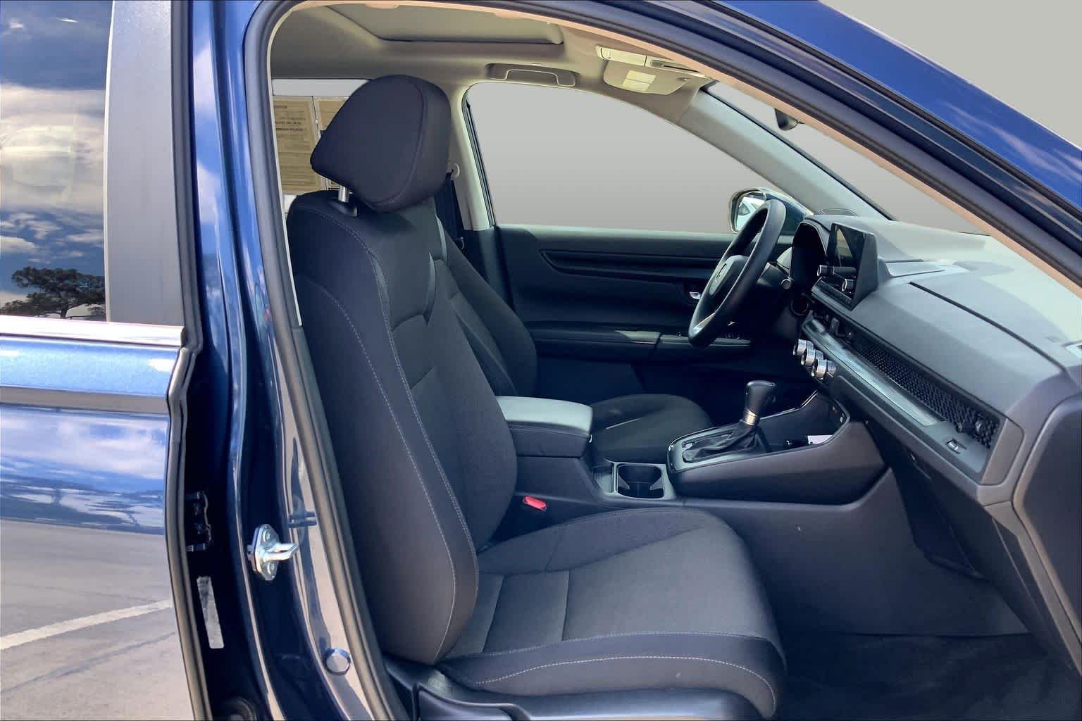 Used 2025 Canyon River Blue Metallic Honda EX image 9