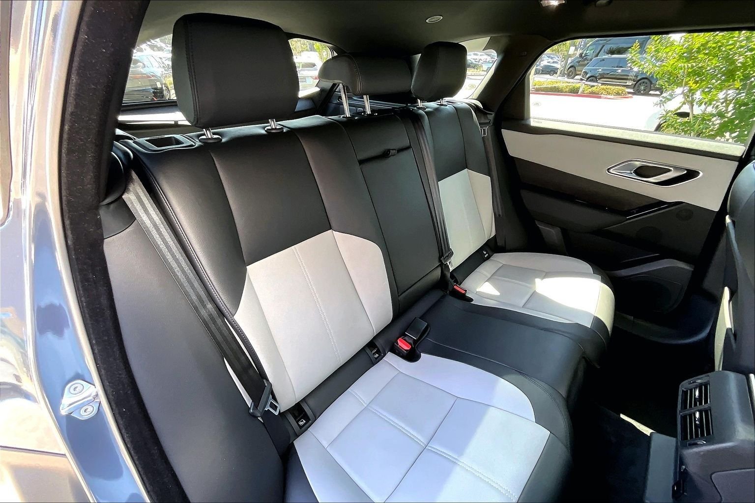 Used 2026 Blue Land Rover S image 27