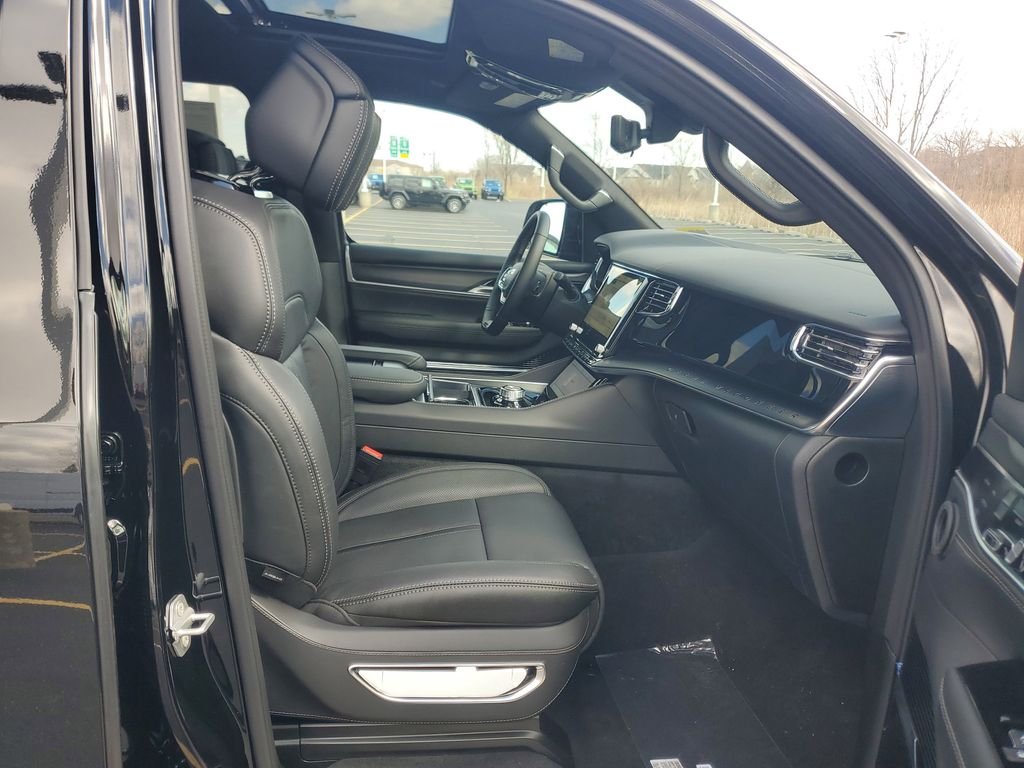 New 2026 High Gloss Black Jeep Summit Obsidian image 27