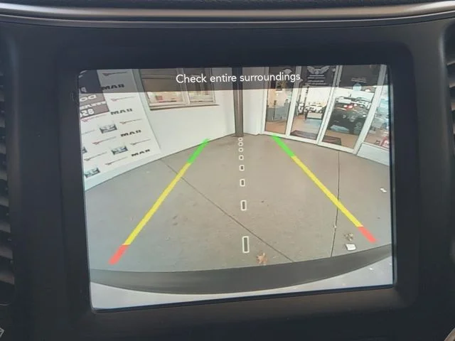 Used 2022 White Jeep Latitude Lux image 35