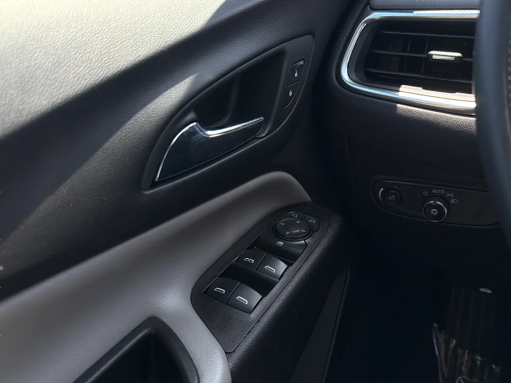 Used 2023 Summit White Chevrolet LT image 23