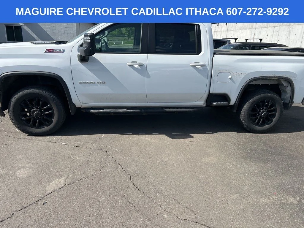 Used 2025 White Chevrolet LT image 1
