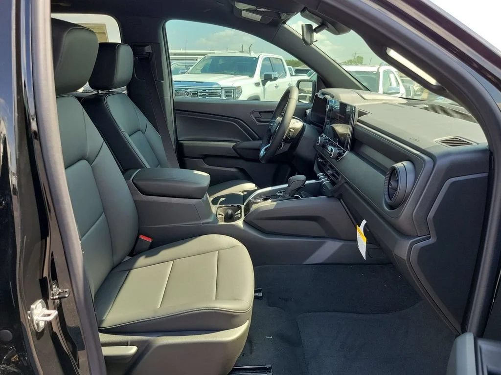 New 2026 Black Chevrolet Trail Boss image 29