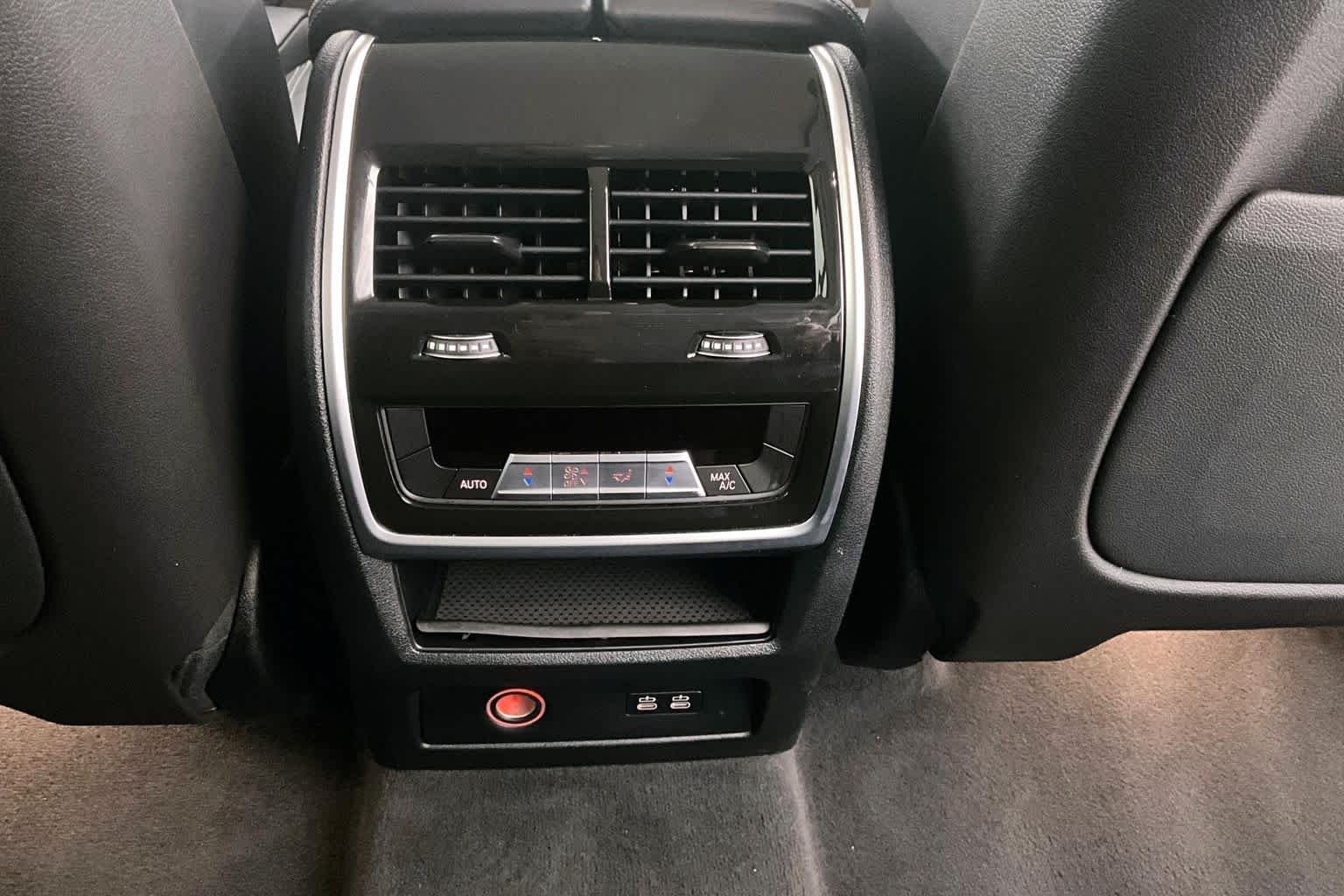2023 BMW X7 40i - Photo 29