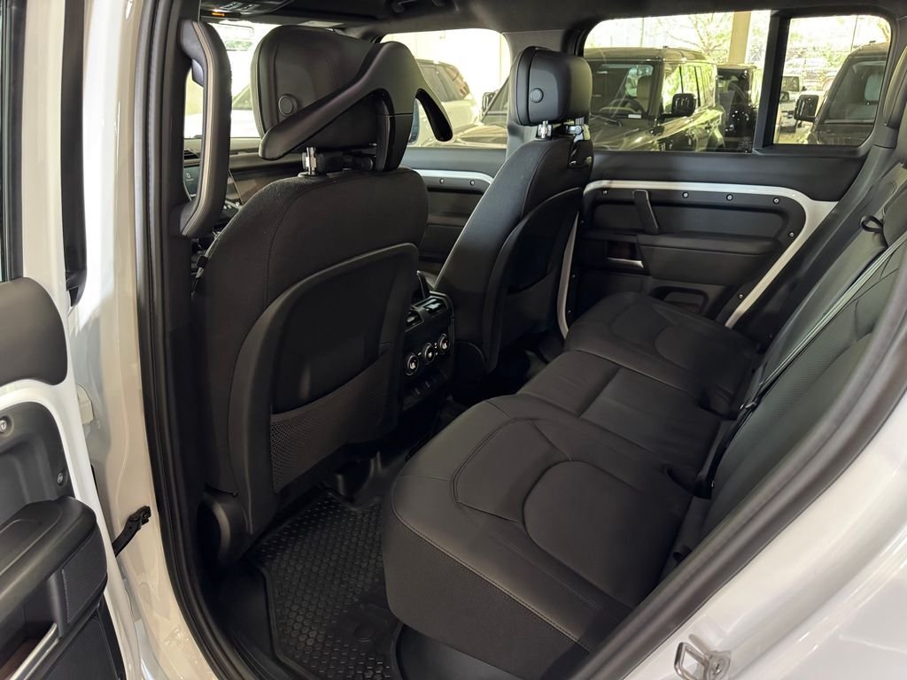New 2026 Fuji White Land Rover V8 image 14
