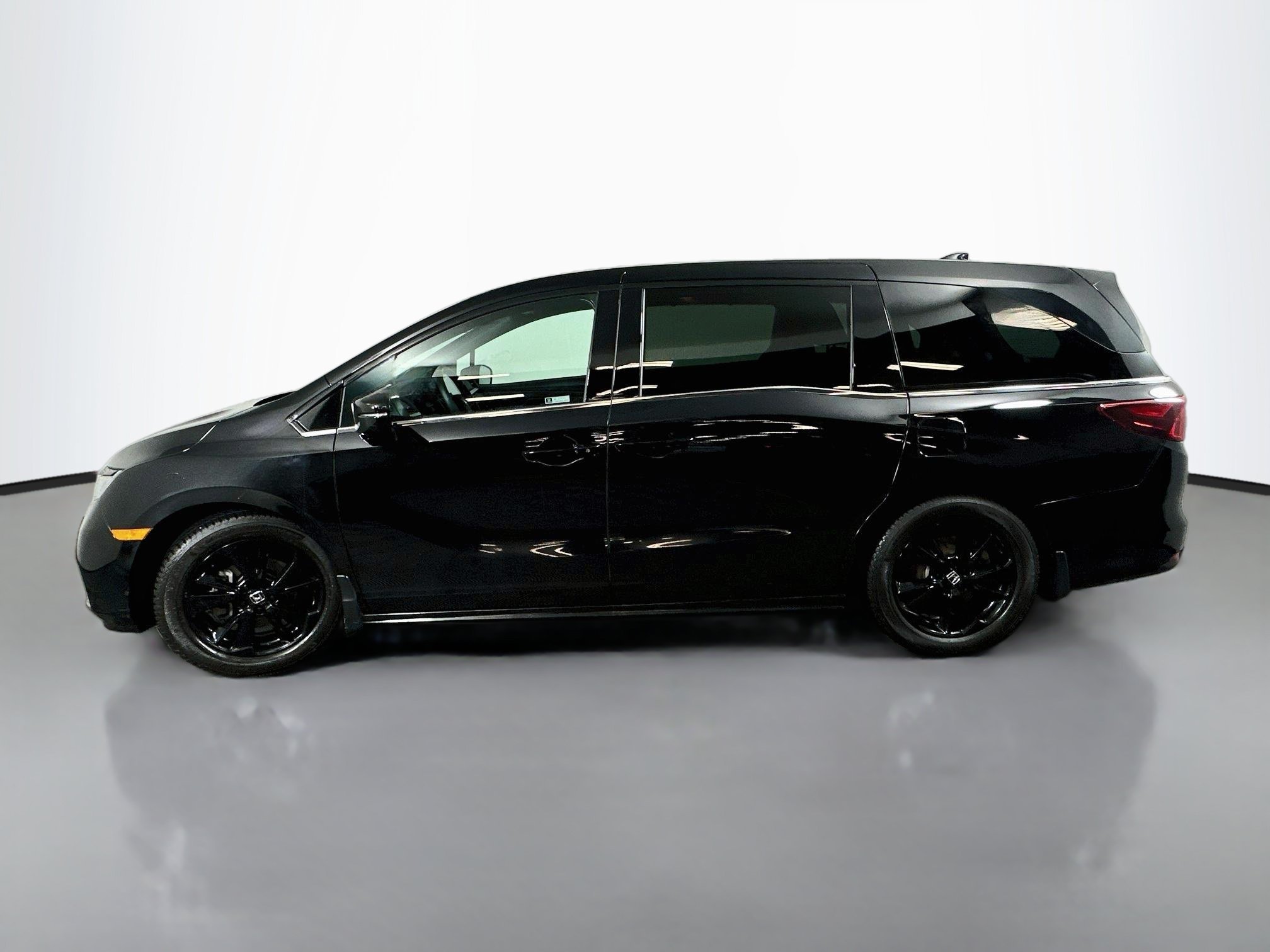 Used 2023 Crystal Black Pearl Honda Sport image 4