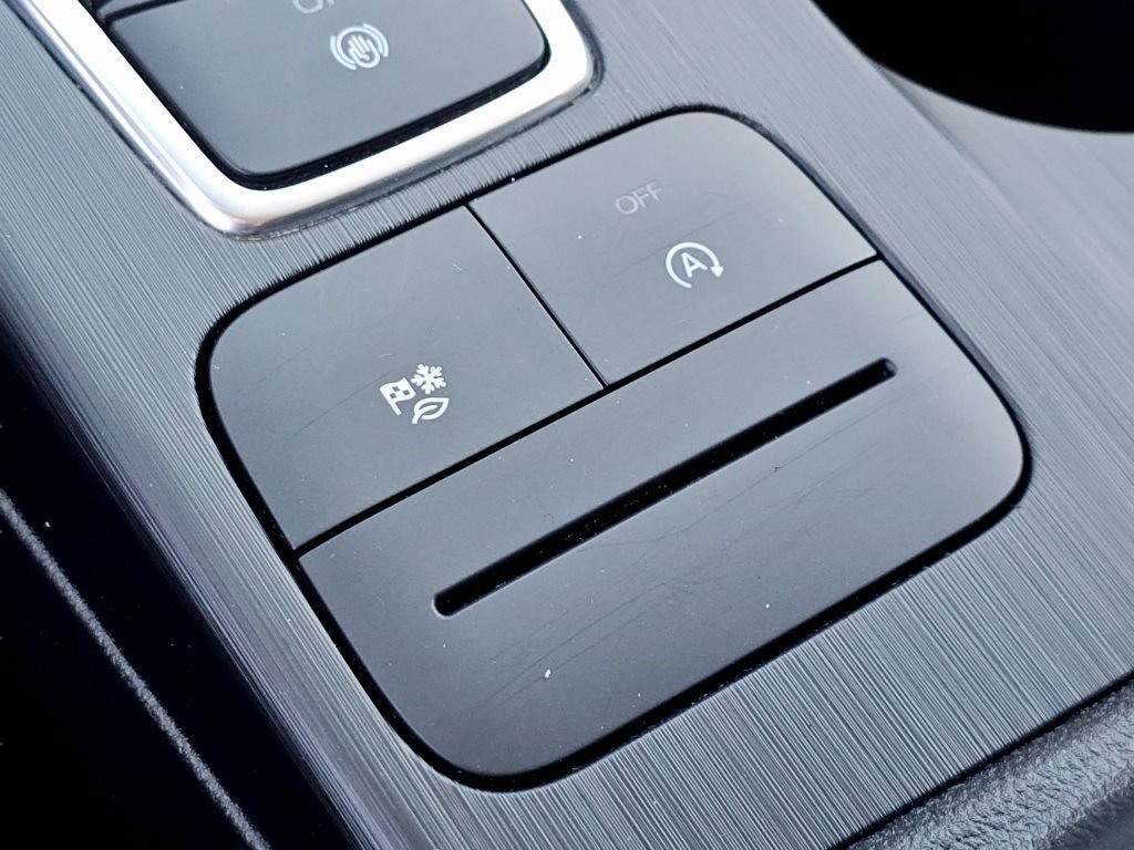 2025 Ford Escape Active - Photo 9