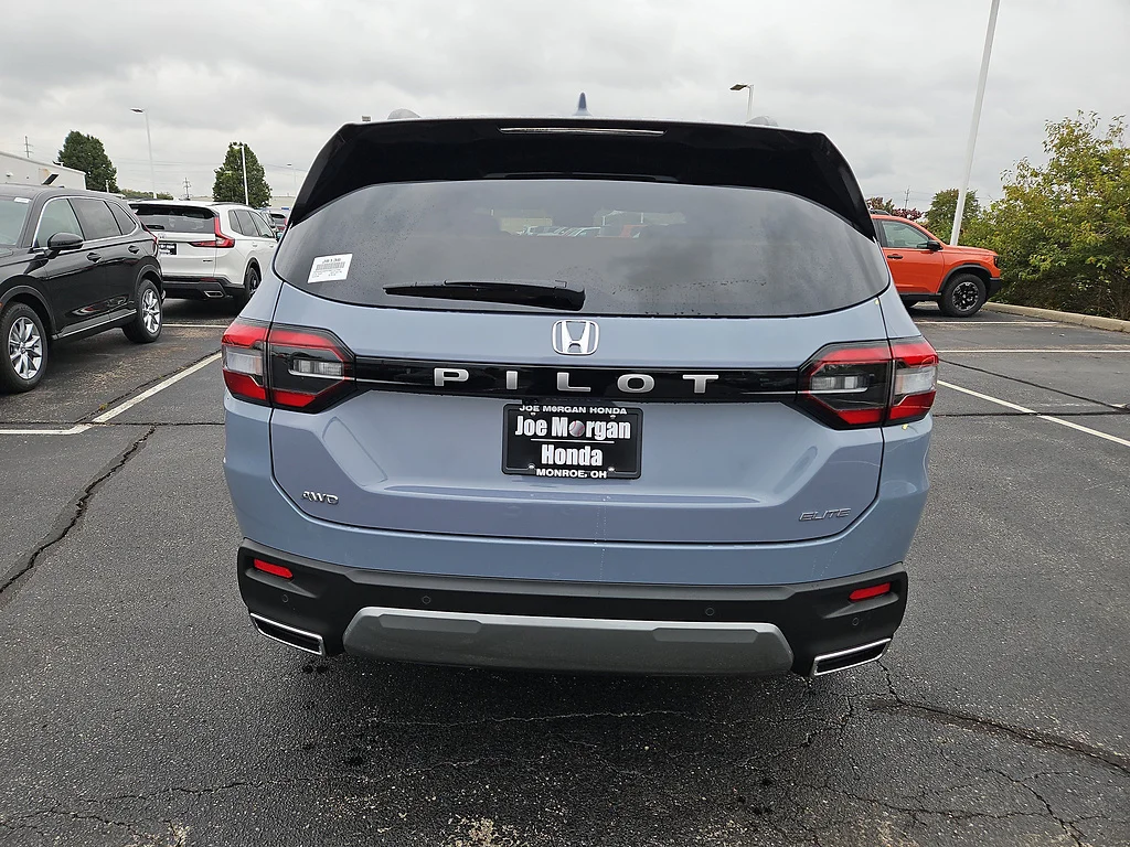 2026 Honda Pilot Elite, photo 8 of 12