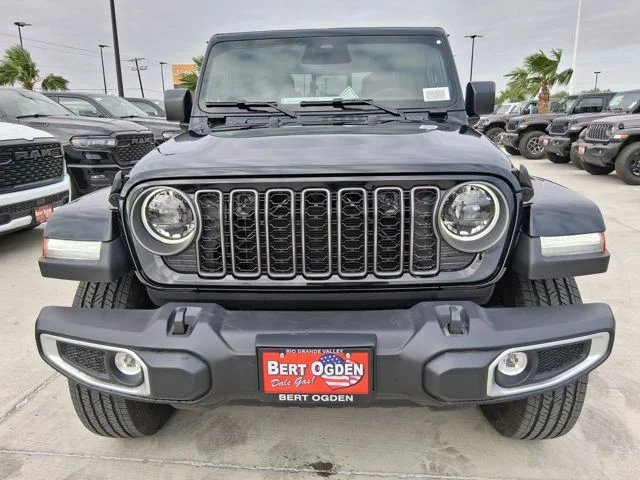 New 2026 Black Clear-Coat Exterior Paint Jeep Sahara image 2
