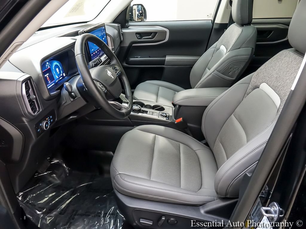 Used 2025 Shadow Black Ford Badlands image 10