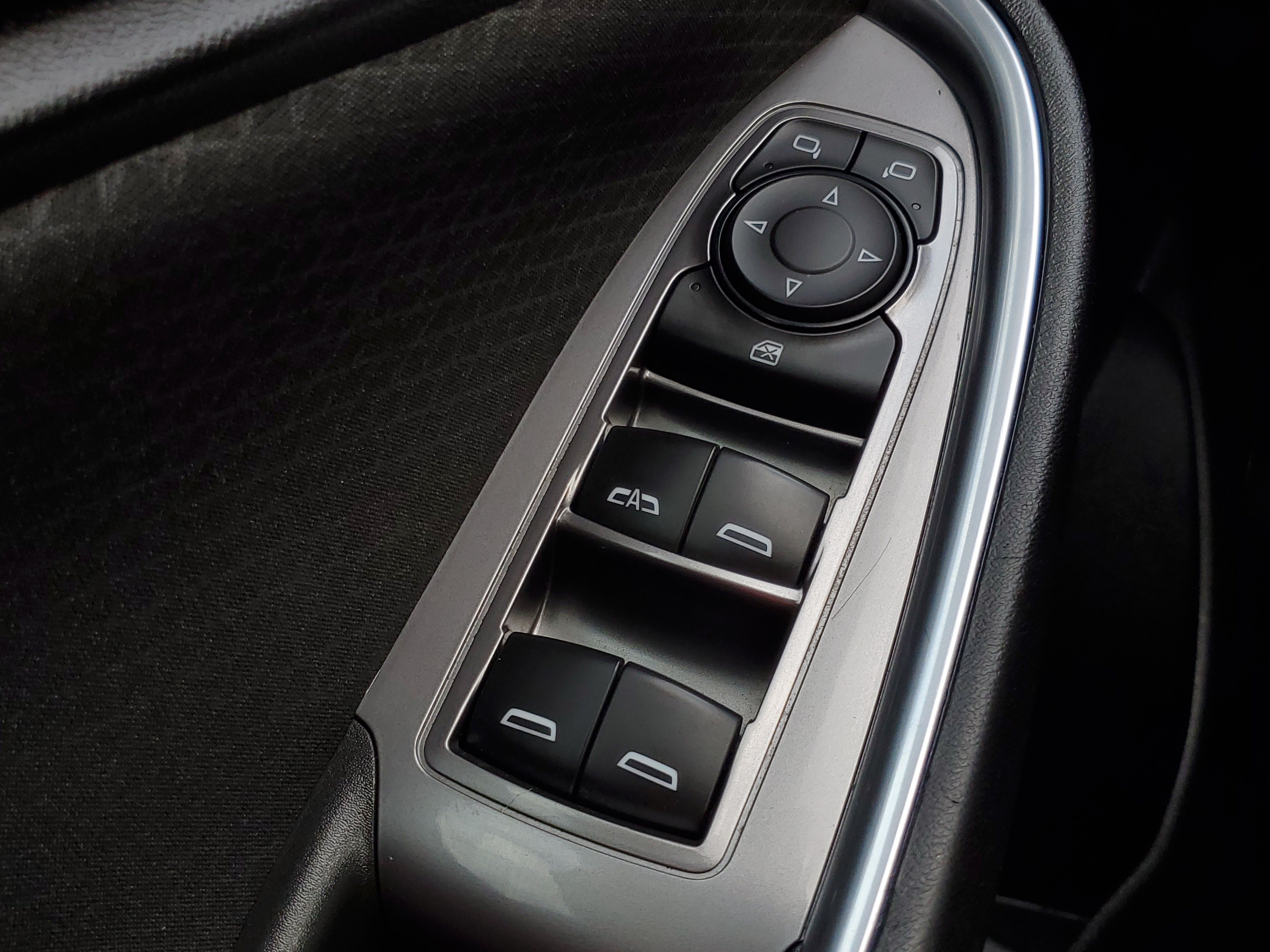 Used 2020 Summit White Chevrolet LT image 22