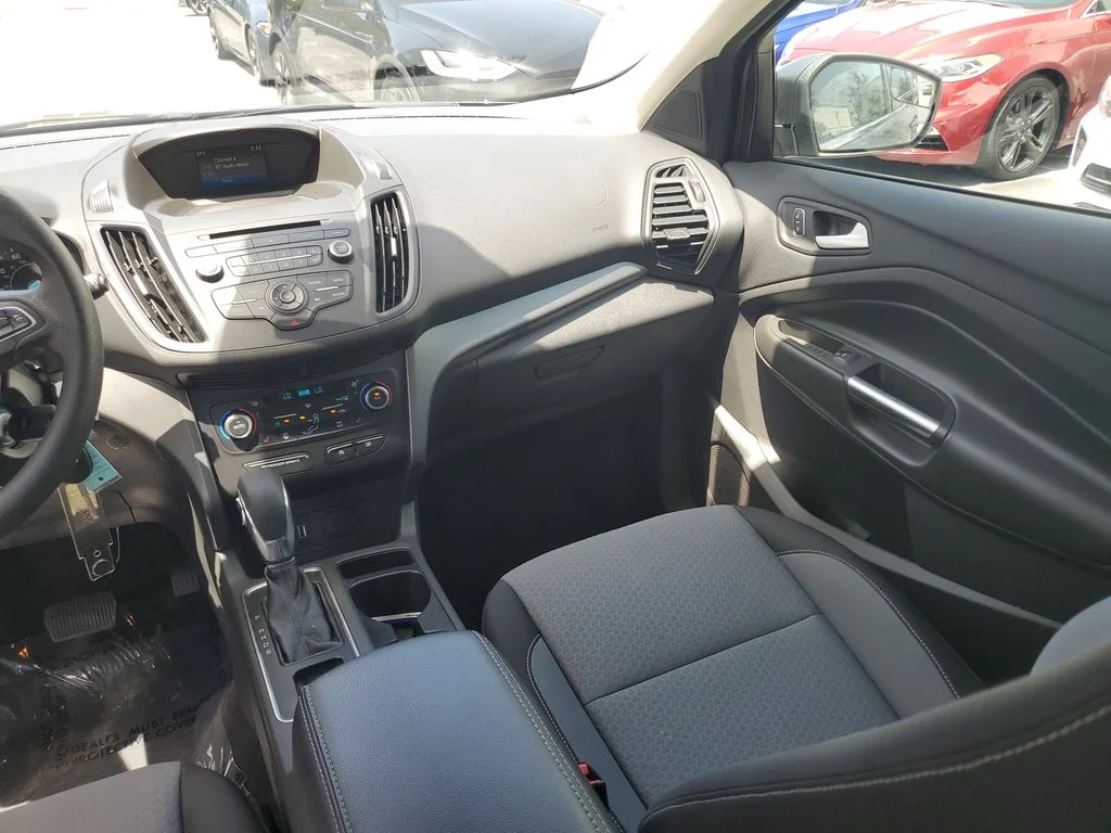 Used 2018 Gray Ford SE image 16