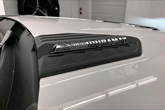 2025 Chevrolet Silverado 3500HD LTZ - Photo 10