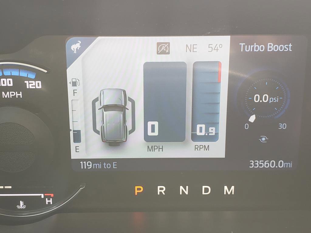 Used 2022 Green Metallic Ford  image 27