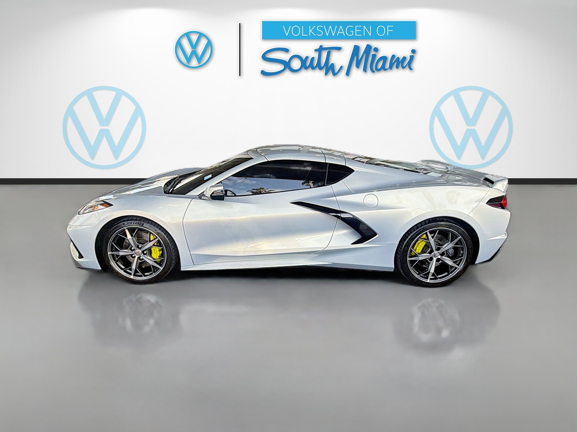 Used 2022 Silver Flare Metallic Chevrolet 3LT image 4