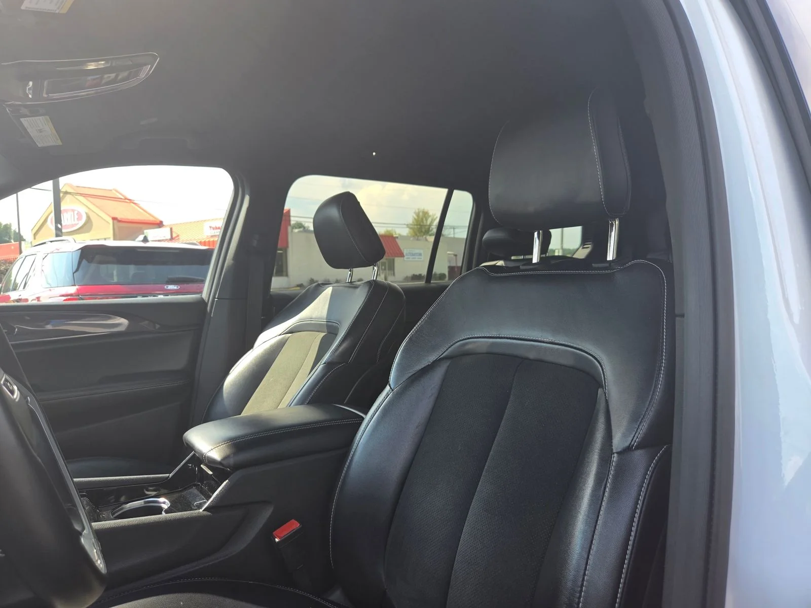 Used 2021 Bright White Clearcoat Jeep Altitude image 18