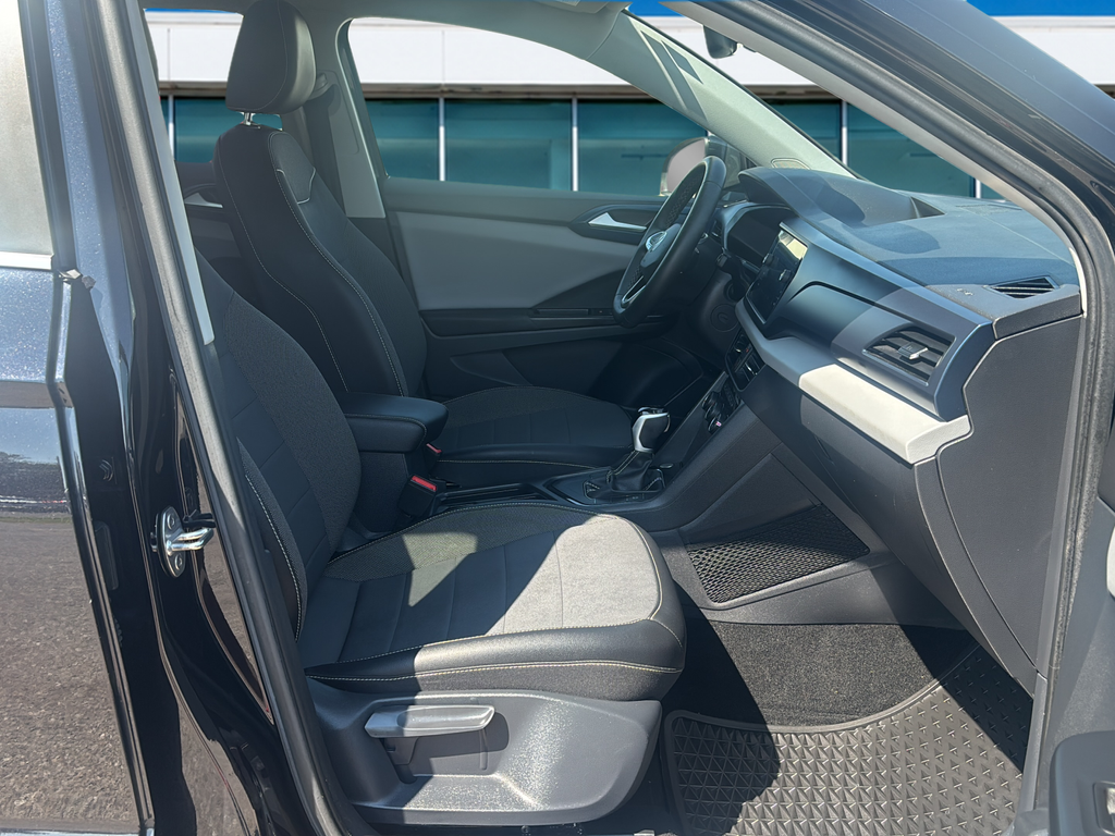 Certified Used 2023 Black Volkswagen 1.5T SE image 11
