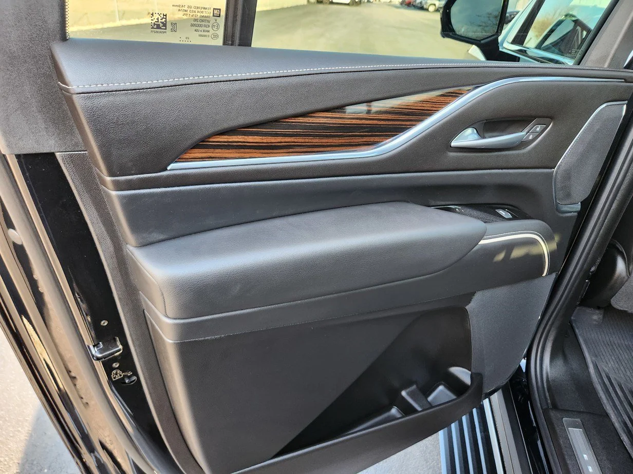 2024 Cadillac Escalade ESV Premium Luxury - Photo 39