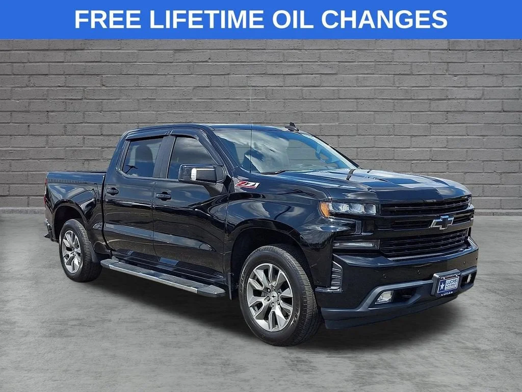 Used 2020 BLACK Chevrolet RST image 43