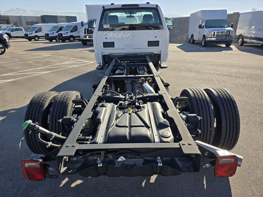 2025 Ford F-550 Super Duty Chassis Cab XL - Photo 23