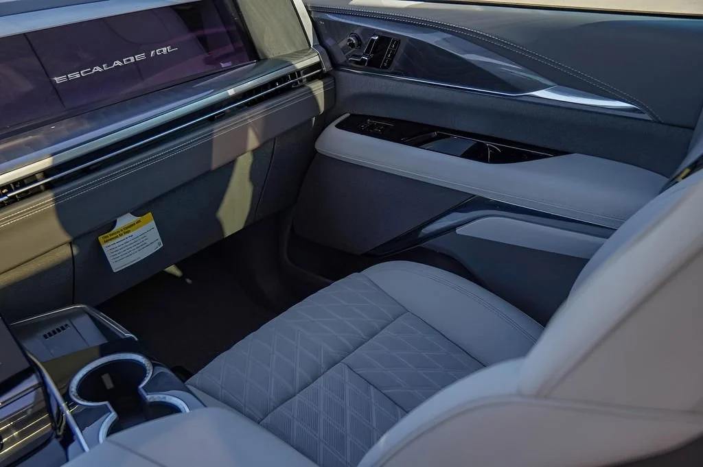 2026 Cadillac Escalade IQL Sport - Photo 20