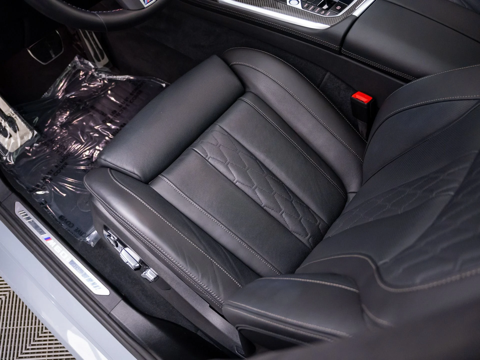Certified Used 2025 Gray BMW M60i image 16