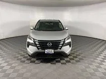 2025 Nissan Rogue SV - Photo 9