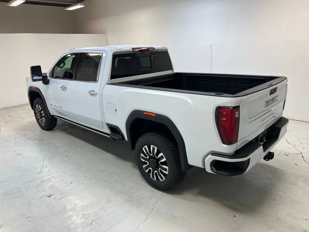 New 2026 Glacier White Tricoat GMC Denali Ultimate image 4