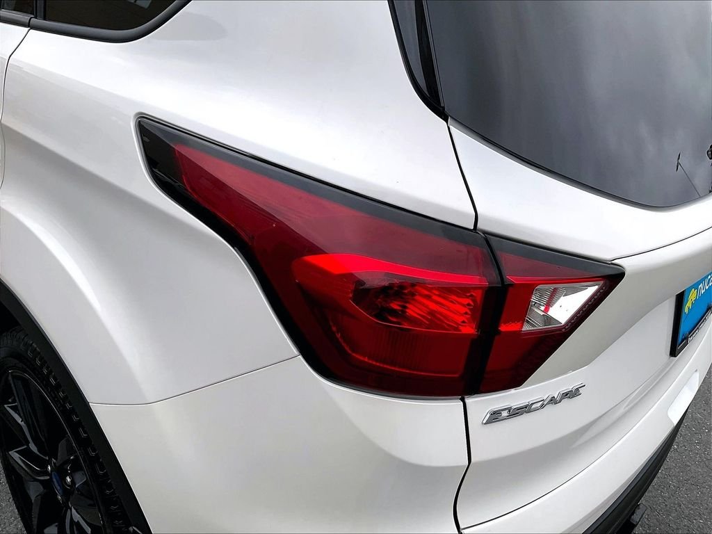Used 2019 White Ford Titanium image 34