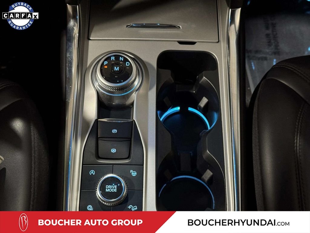 Used 2021 Black Metallic Ford Platinum image 17