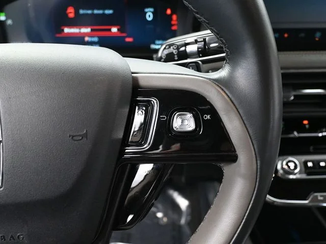 Used 2023 Blue Lincoln Reserve image 28