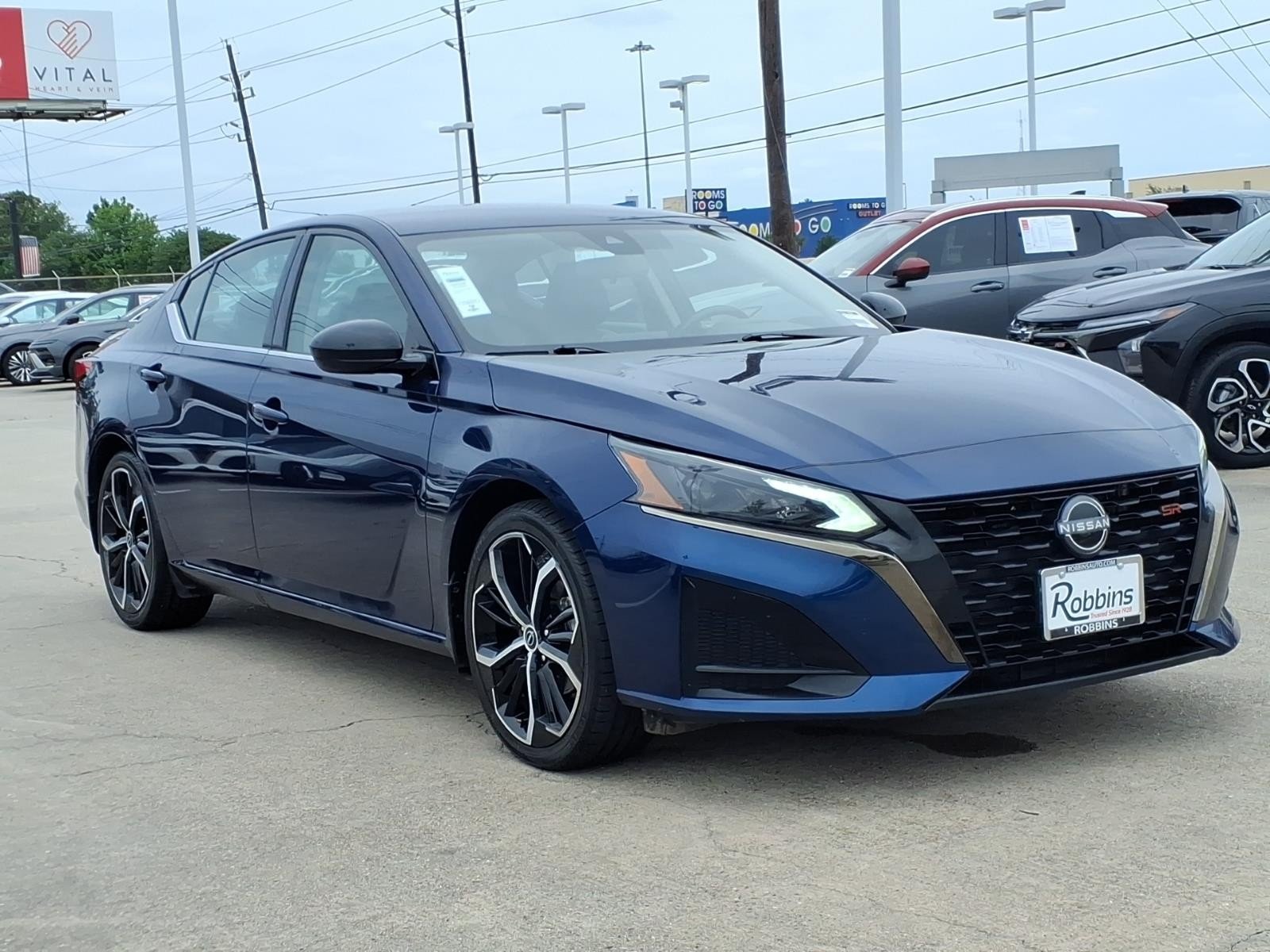 2024 Nissan Altima 2.5 SR Blue at Turner Chevrolet