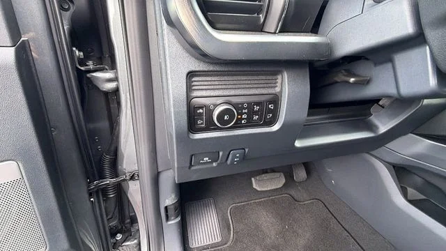 New 2026 Gray Ford Lariat image 33