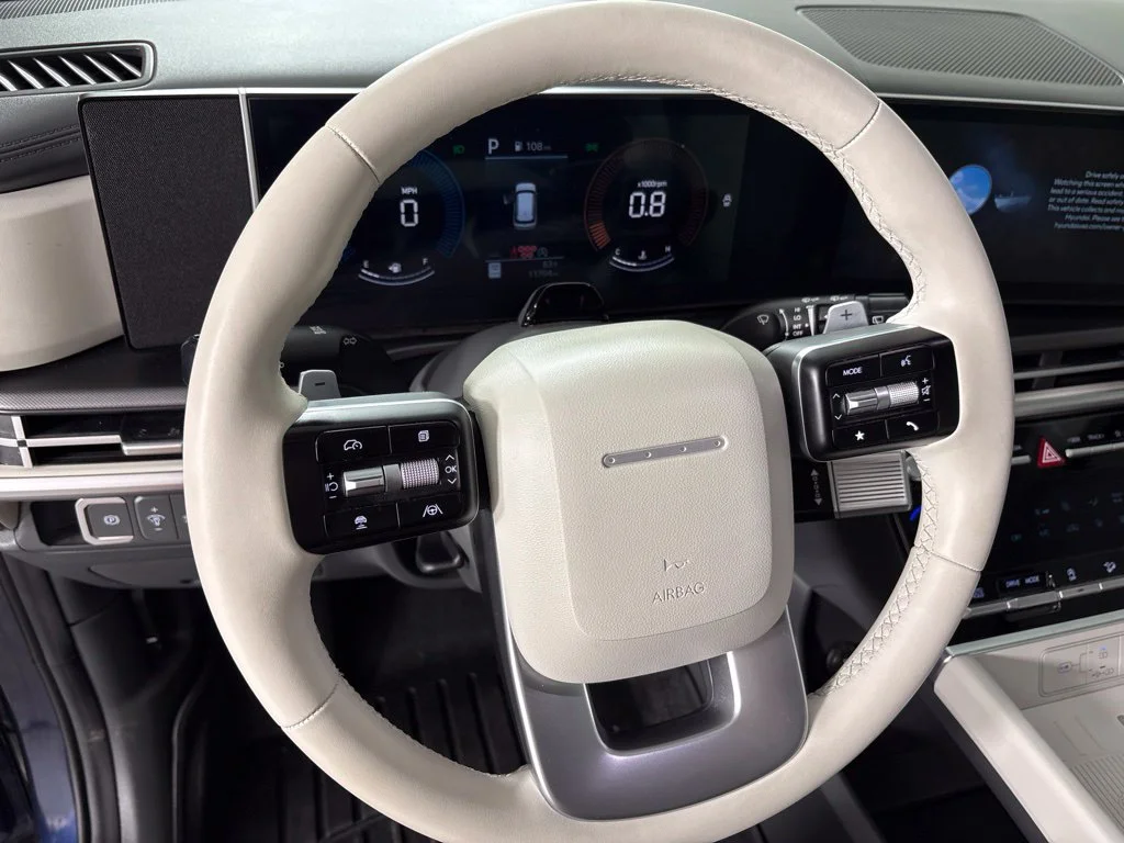 Used 2025 Blue Hyundai SEL image 28