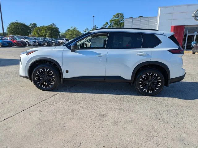 New 2026 Everest White Pearl TriCoat Nissan Dark Armor™ image 7