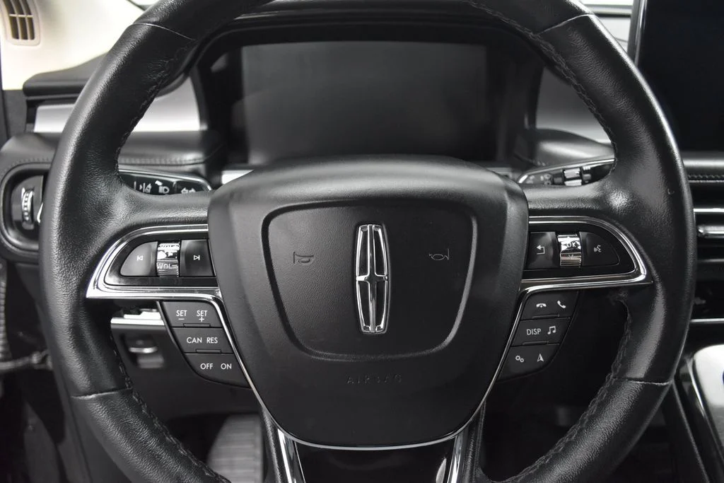Used 2023 Black Lincoln Standard image 12