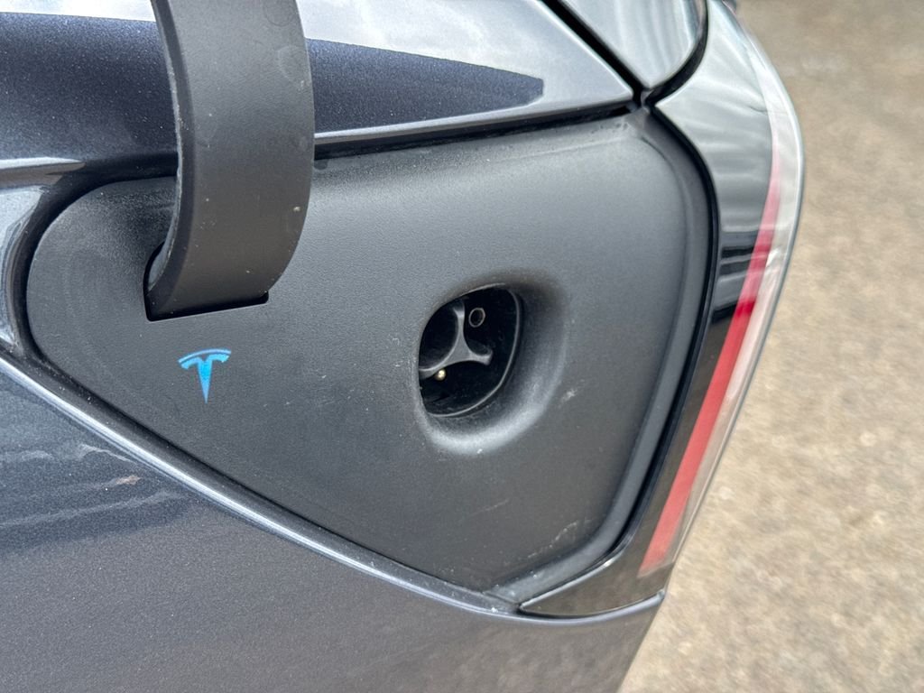 Used 2019 Gray Tesla Long Range image 10