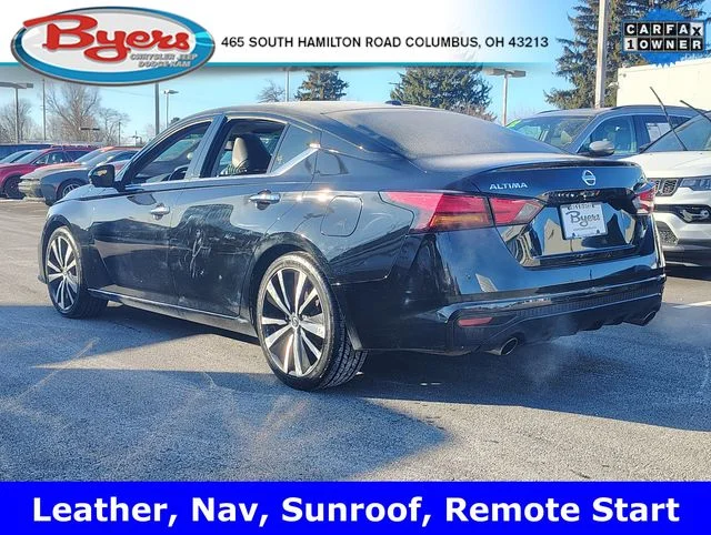 Used 2019 Black Nissan 2.5 Platinum image 4