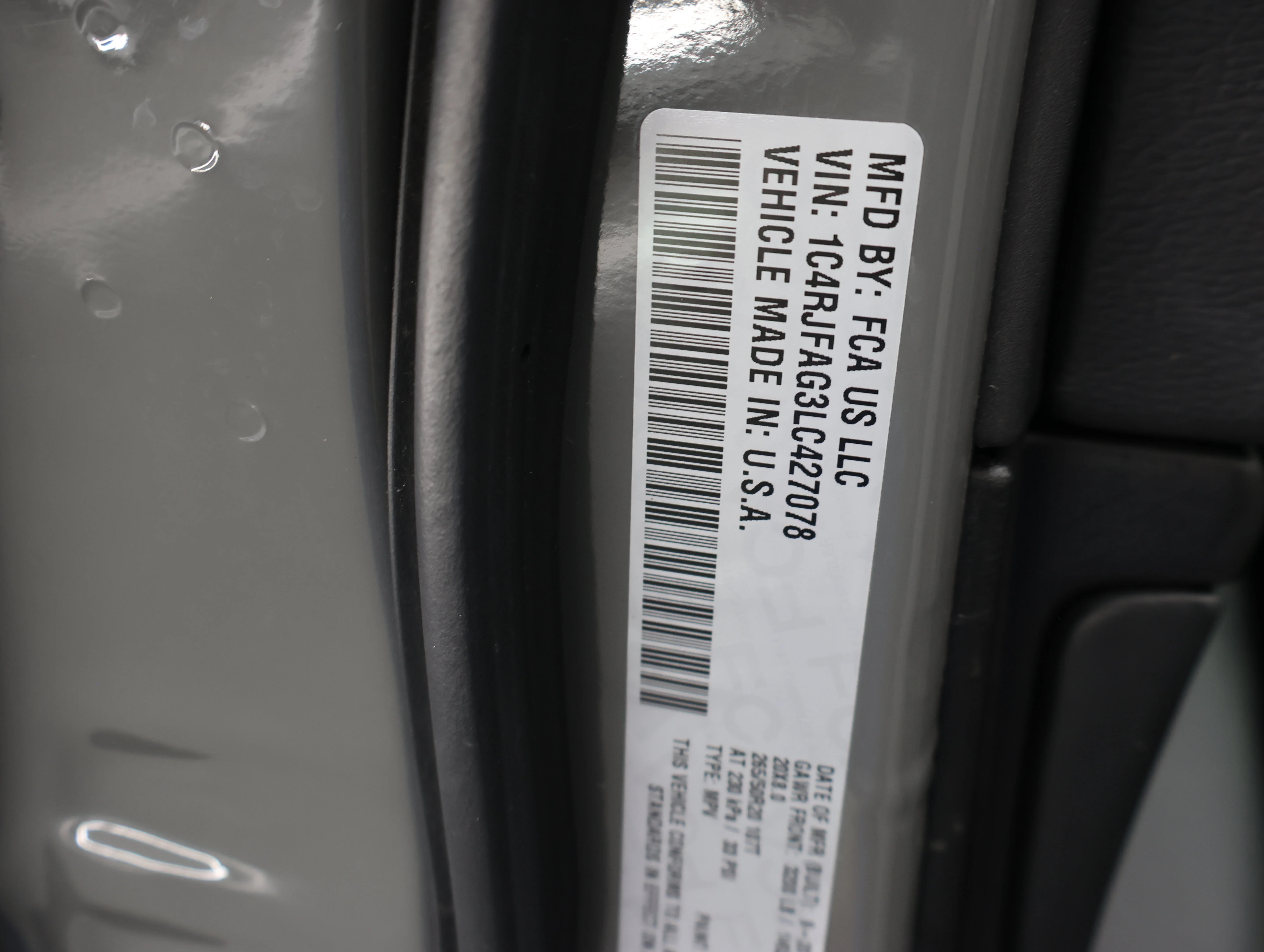 Used 2020 Sting-Gray Clearcoat Jeep Altitude image 62