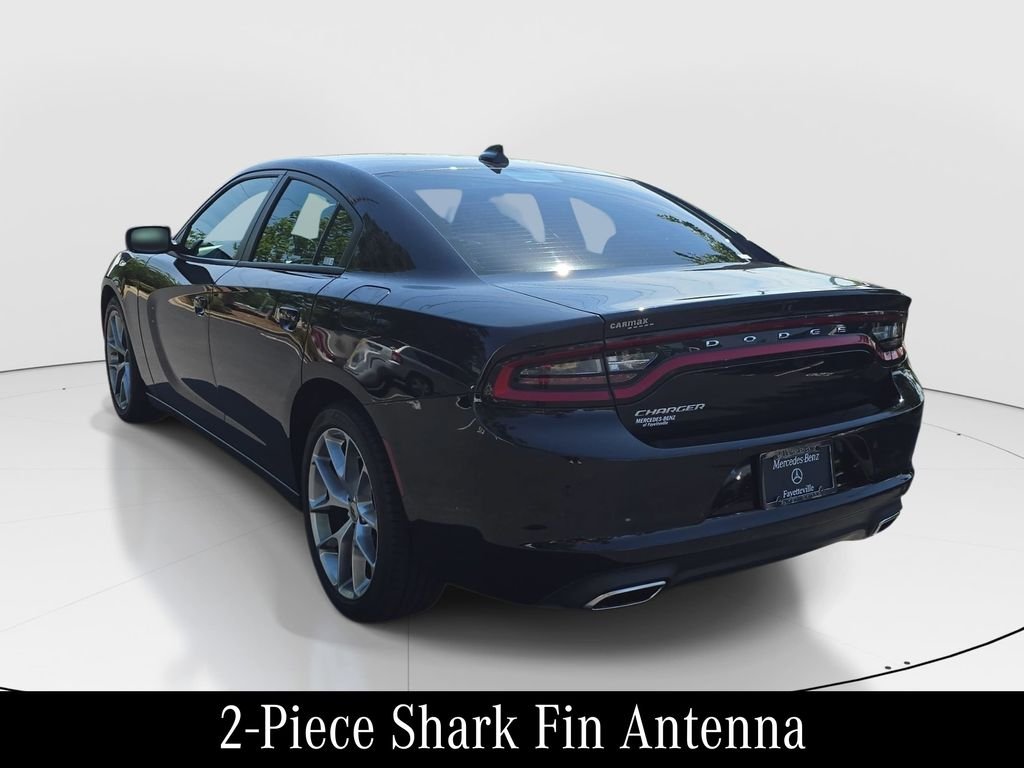 Used 2022 Black Dodge SXT image 8