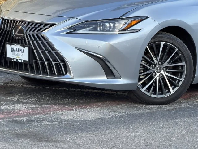 2024 Lexus ES Hybrid 300h - Photo 8
